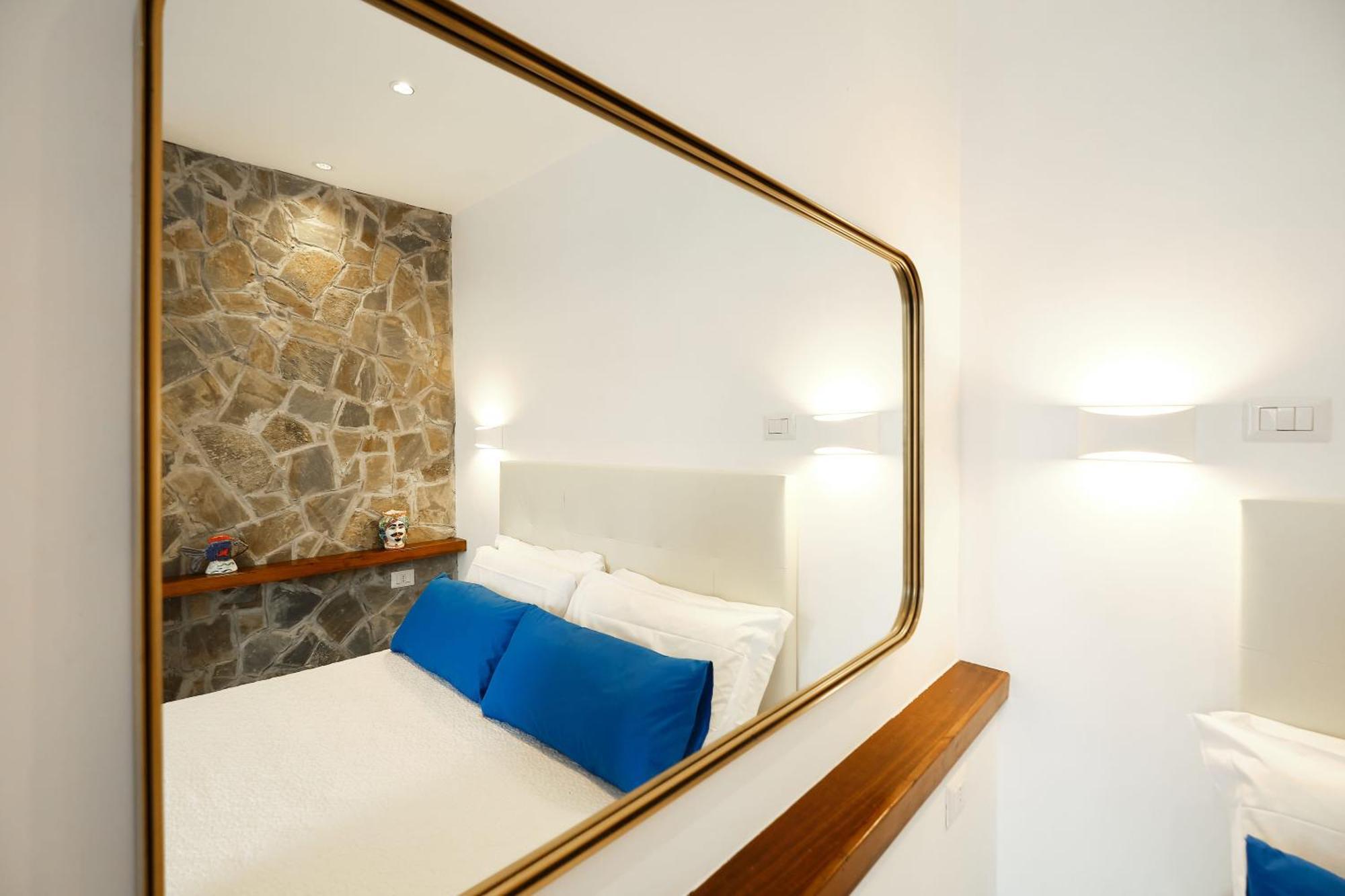 Villa Toru Кастелабате Екстериор снимка