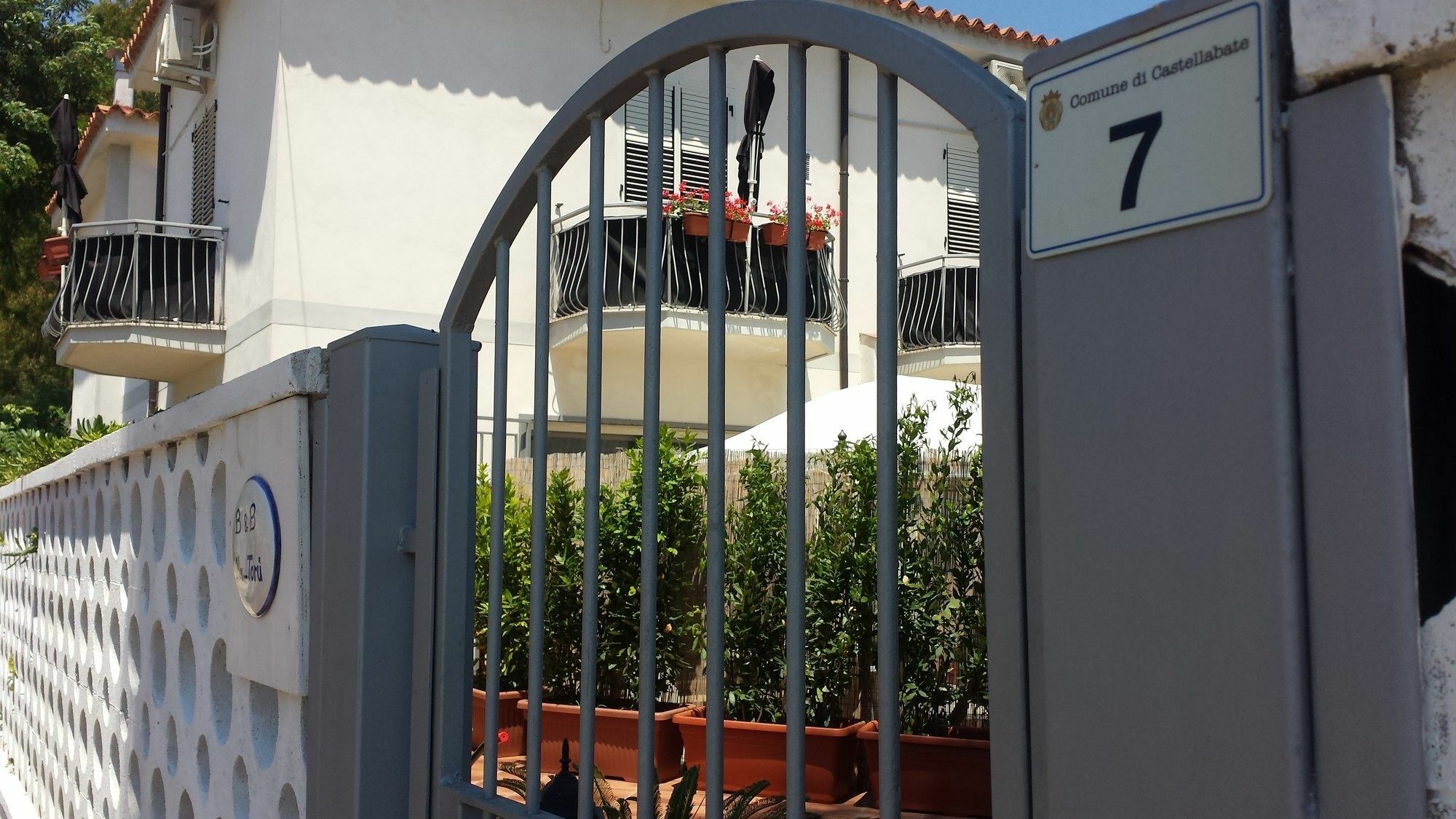 Villa Toru Кастелабате Екстериор снимка